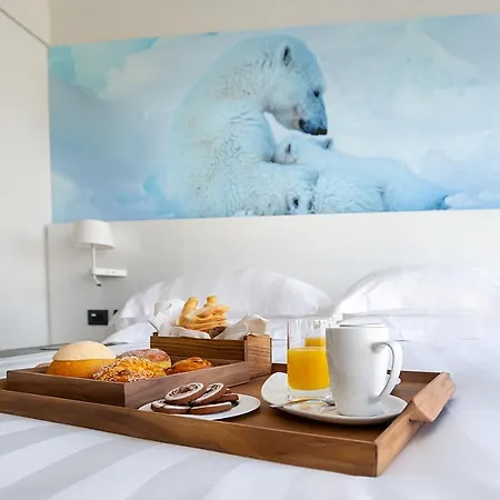 Hotel Life 4*