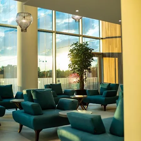Life Hotel 4*