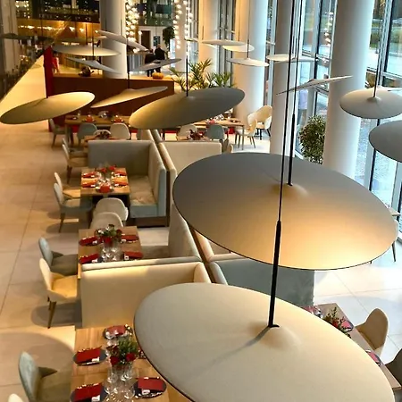 Life فندق بيرغامو